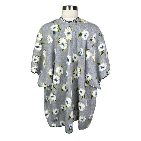 Fadivo Gray Floral 3D Raised Texture Poncho - One Size - Picture 6 of 7
